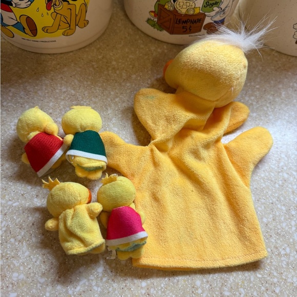 Yellow Duck Puppet Set Ducky Finger Puppets set of 5 - Picture 11 of 13